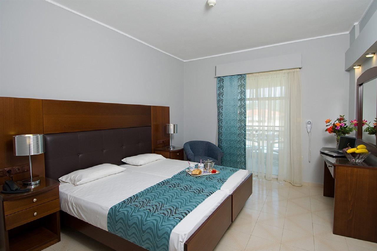 Golden Sun Resort - Adults Only Kalamaki  Ngoại thất bức ảnh